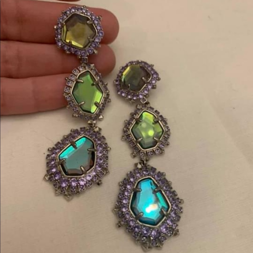 Kendra Scott Aria earrings